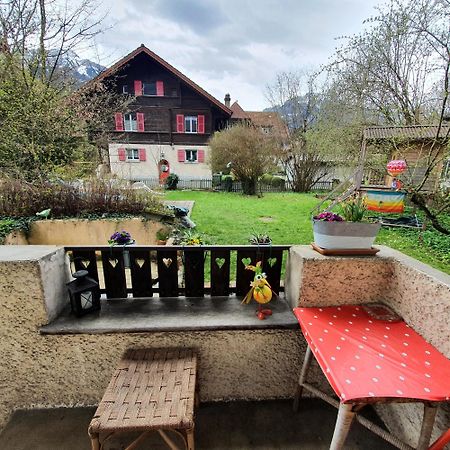 Zentral Gelegene Wohnung Mit Grossem Garten Interlaken Buitenkant foto