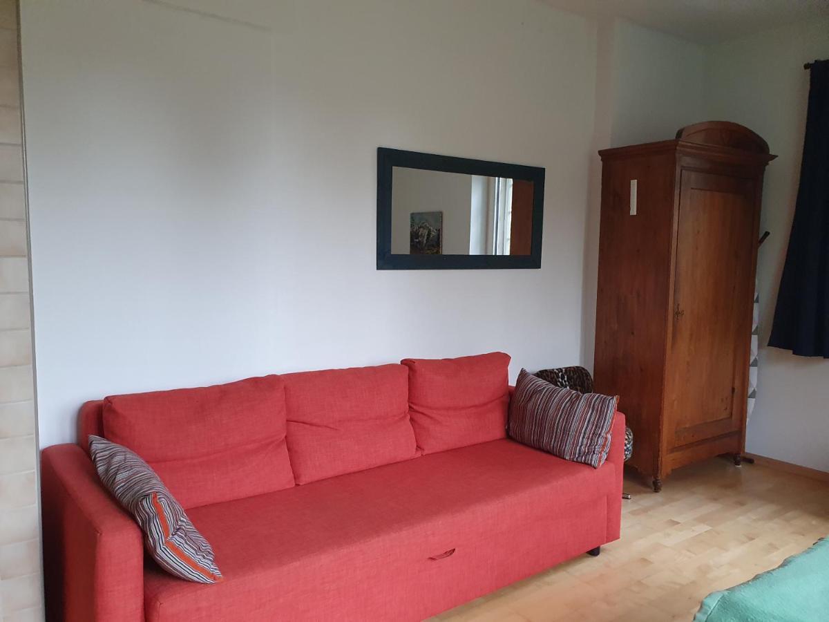 Zentral Gelegene Wohnung Mit Grossem Garten Interlaken Buitenkant foto